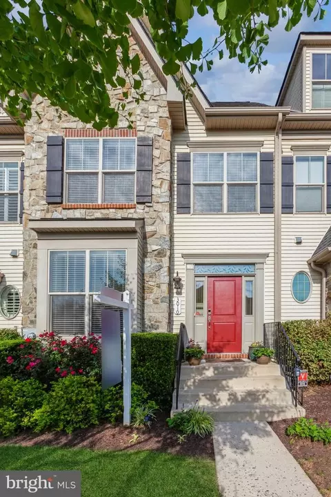 Exterior - 3010 Palatine Dr, Frederick, MD 21701 photo 2 of 5