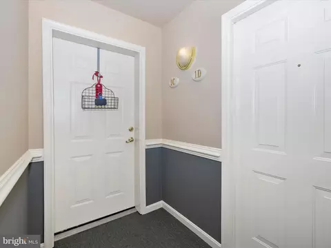 Entry Way - 2100 Yates Dr #1C, Frederick, MD 21702 photo 2 of 3