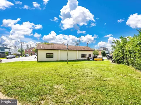 Exterior - 350 E 3rd St, Frederick, MD 21701 photo 10 of 12