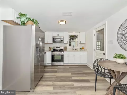 Kitchen - 711 E B St, Brunswick, MD 21716 photo 2 of 5
