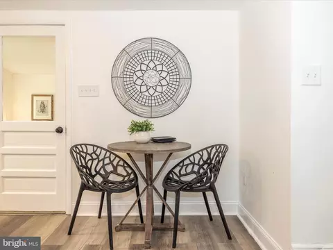 Dining - 711 E B St, Brunswick, MD 21716 photo 6 of 6