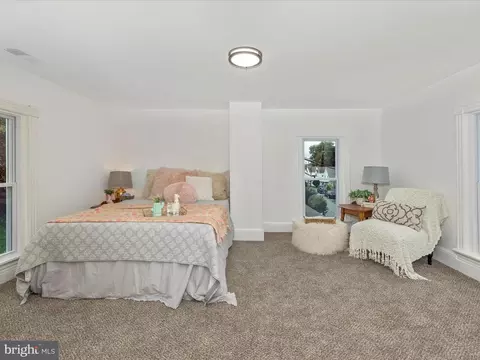 Bedroom - 711 E B St, Brunswick, MD 21716 photo 8 of 18