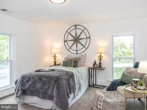 Bedroom - 711 E B St, Brunswick, MD 21716 photo 15 of 18