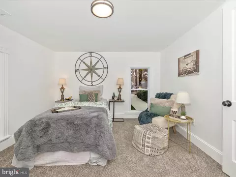 Bedroom - 711 E B St, Brunswick, MD 21716 photo 17 of 18