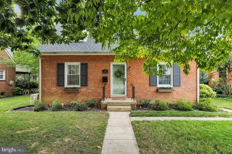 633 Grant Pl, Frederick, MD 21702