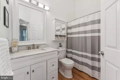 Bath - 5405 Viceroy Ct, Frederick, MD 21703 photo 3 of 3