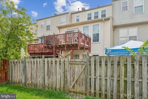 Exterior - 5405 Viceroy Ct, Frederick, MD 21703 photo 7 of 8