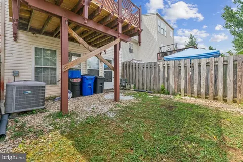 Exterior - 5405 Viceroy Ct, Frederick, MD 21703 photo 6 of 8