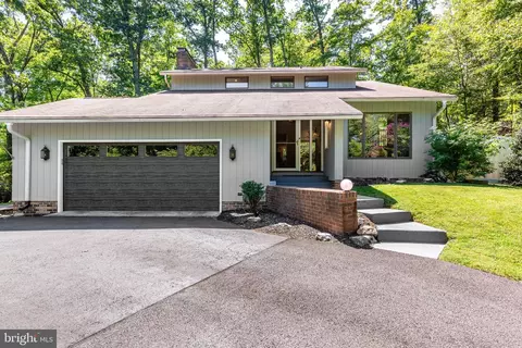 8910 Mountainberry Cir, Frederick, MD 21702
