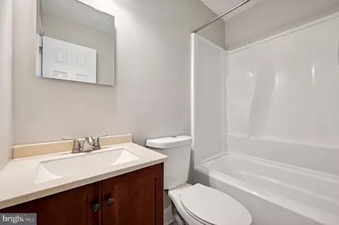Bath - 581 Lancaster Pl, Frederick, MD 21703 photo 2 of 2