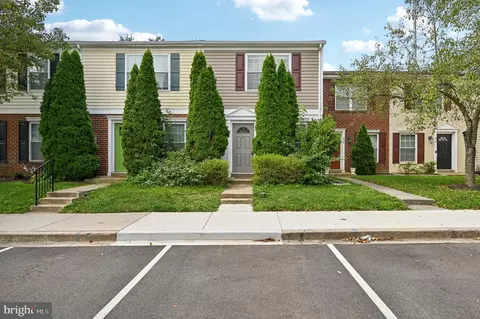 Exterior - 581 Lancaster Pl, Frederick, MD 21703 photo 2 of 7