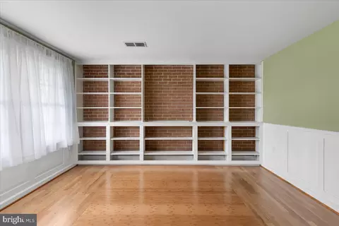 Living - 6108 Long Branch Rd, Frederick, MD 21701 photo 1 of 11
