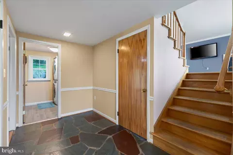 Entry Way - 6108 Long Branch Rd, Frederick, MD 21701 photo 4 of 6