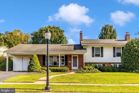 14 Fairview Ave, Frederick, MD 21701