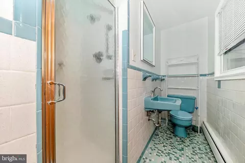 Bath - 14 Fairview Ave, Frederick, MD 21701 photo 1 of 4