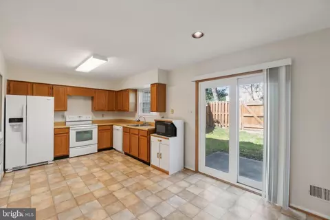 6909 Alex Ct, Frederick, MD 21703