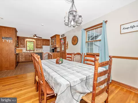 6832 Willis Ln, Frederick, MD 21702 photo 12