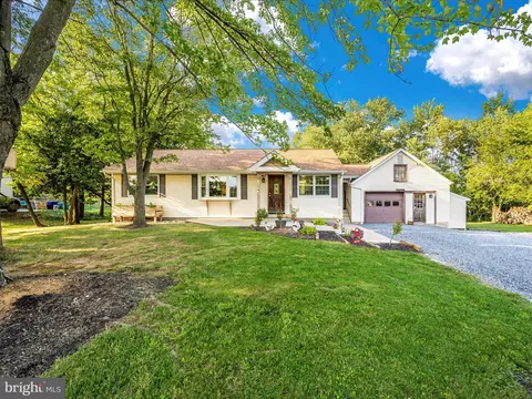 6832 Willis Ln, Frederick, MD 21702 photo 5