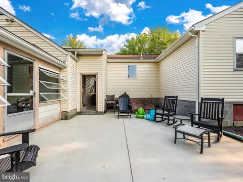 6832 Willis Ln, Frederick, MD 21702 photo 38