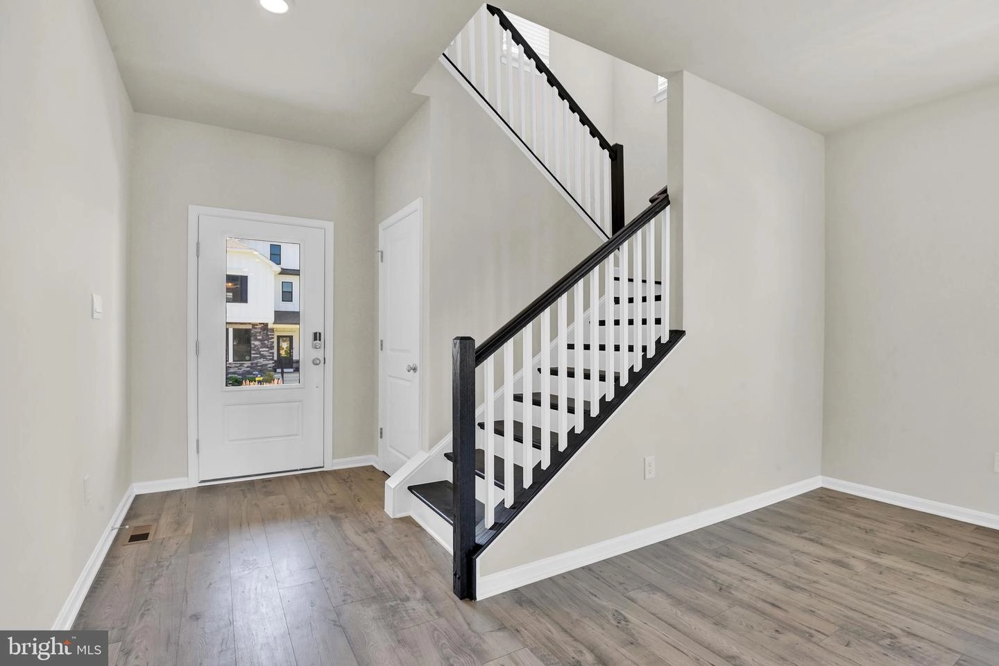 714 Bond St, Frederick, MD 21701 photo 3