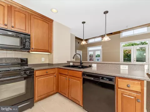 35 E All Saints St #317, Frederick, MD 21701 photo 7