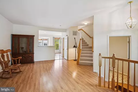 Living - 5504 Westcott Cir, Frederick, MD 21703 photo 2 of 8