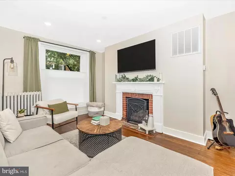 206 E Church St, Frederick, MD 21701 photo 7