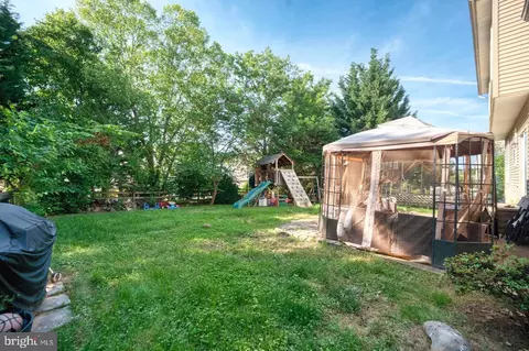 Exterior - 9010 Harris St, Frederick, MD 21704 photo 5 of 7