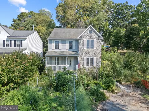 106 W D St W, Brunswick, MD 21716