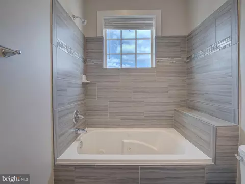 Bath - 1127 Lawler Dr, Frederick, MD 21702 photo 4 of 8