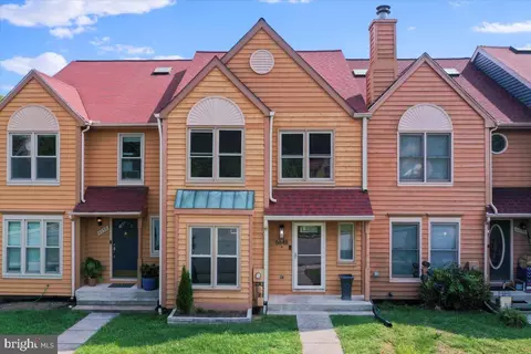 6648 E Beach Dr, New Market, MD 21774