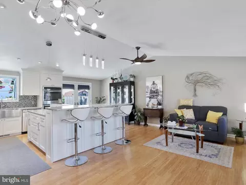 803 Cromwell Dr, Frederick, MD 21701 photo 8
