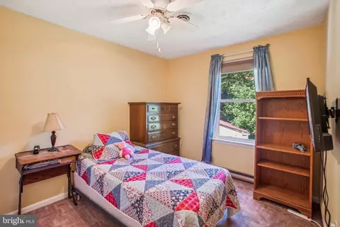 Bedroom - 1197 Avondale Ct, Frederick, MD 21702 photo 3 of 5