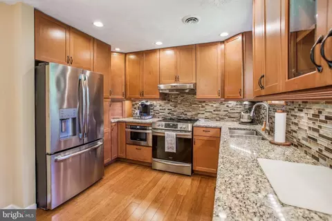 Kitchen - 1197 Avondale Ct, Frederick, MD 21702 photo 3 of 4