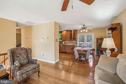 Entry Way - 1197 Avondale Ct, Frederick, MD 21702 photo 2 of 2
