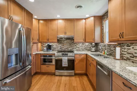 Kitchen - 1197 Avondale Ct, Frederick, MD 21702 photo 4 of 4