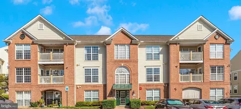 2502 Hemingway #2-2D, Frederick, MD 21702