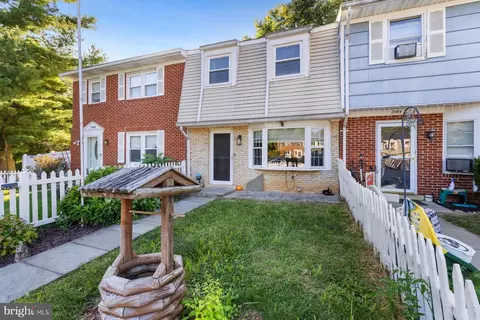 7302 Springbrook Ct E, Middletown, MD 21769 photo 2