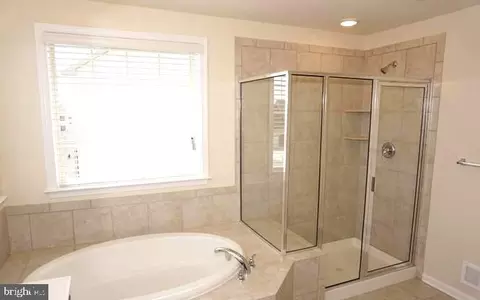 Bath - 6536 Alan Linton Blvd E, Frederick, MD 21703 photo 2 of 2