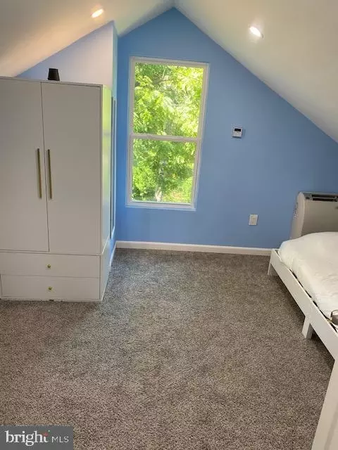 Bedroom - 917 Walnut St, Frederick, MD 21703 photo 5 of 7