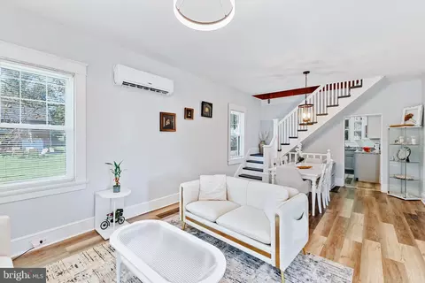 Entry Way - 917 Walnut St, Frederick, MD 21703 photo 1 of 6