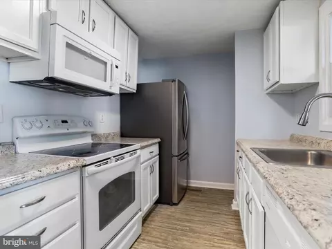 Kitchen - 324 Heather Ridge Dr, Frederick, MD 21702 photo 1 of 4
