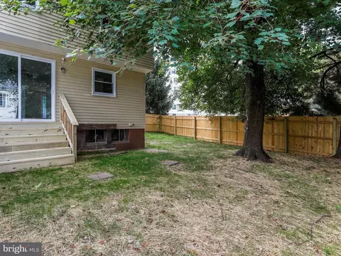Exterior - 324 Heather Ridge Dr, Frederick, MD 21702 photo 5 of 5