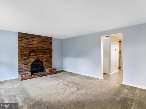 Living - 324 Heather Ridge Dr, Frederick, MD 21702 photo 1 of 5