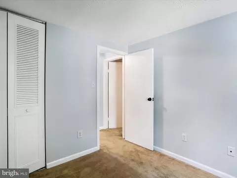 Bedroom - 324 Heather Ridge Dr, Frederick, MD 21702 photo 5 of 7
