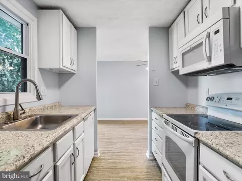 Kitchen - 324 Heather Ridge Dr, Frederick, MD 21702 photo 4 of 4