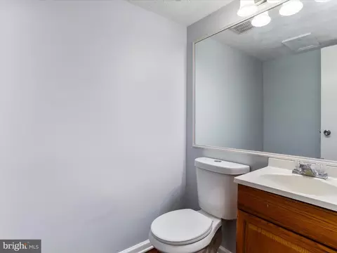 Bath - 324 Heather Ridge Dr, Frederick, MD 21702 photo 1 of 3