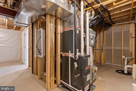 Entry Way - 2488 Silver Leaf Dr, Frederick, MD 21702 photo 14 of 14