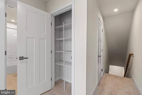 Entry Way - 2488 Silver Leaf Dr, Frederick, MD 21702 photo 10 of 14