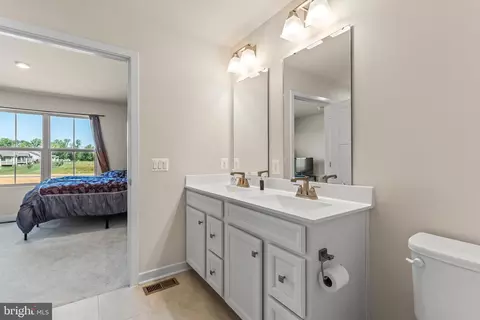 Entry Way - 2488 Silver Leaf Dr, Frederick, MD 21702 photo 8 of 14